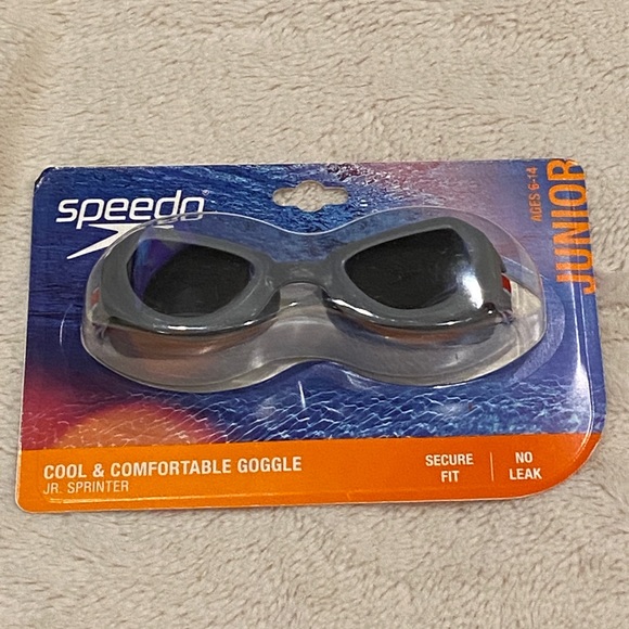 Speedo Jr (6-14) Junior Sprinter Cool & Comfortable Swim Goggles Gray Smoke NWT - Picture 2 of 6